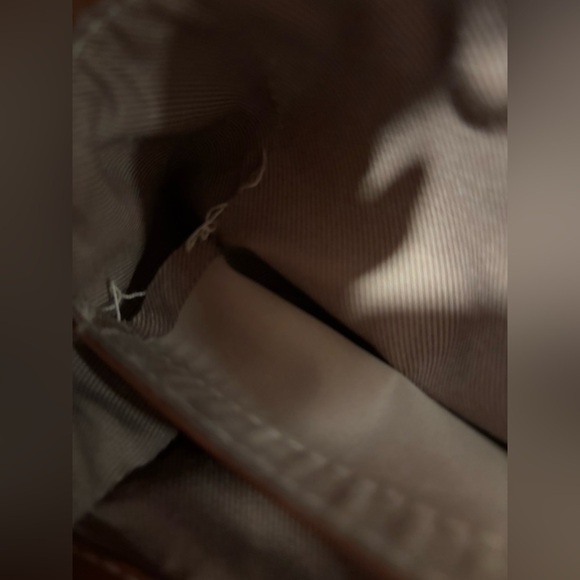 London Fog Brown 4 Compartment Handbag - Picture 15 of 16